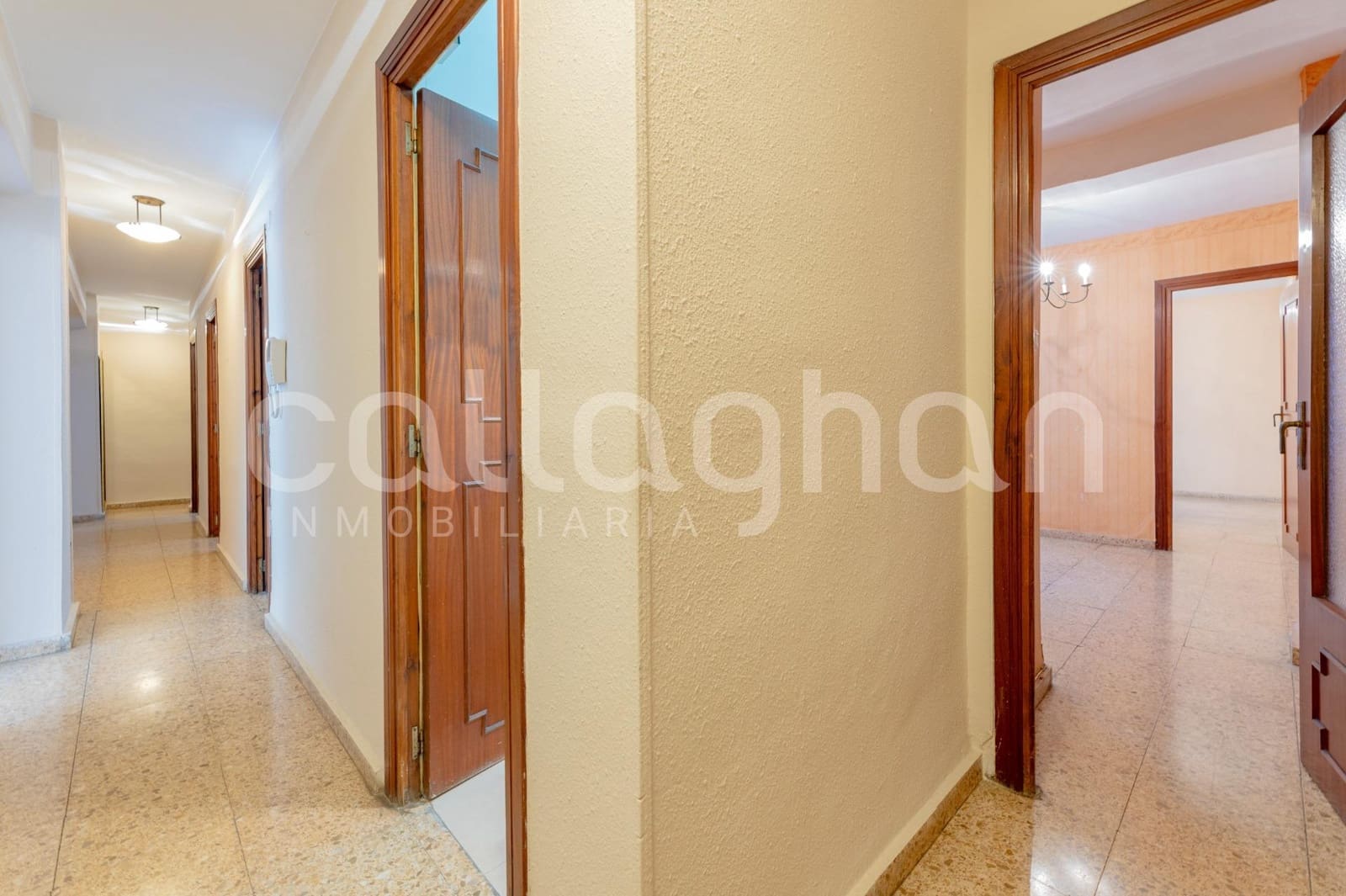 4 sovrum Lägenhet till salu i Valencia stad - 345 000 € (Ref: 9674464)