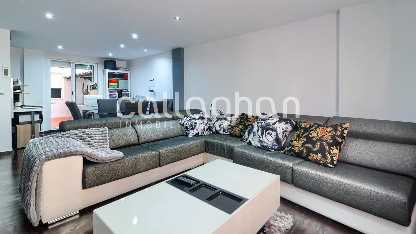 Piso de 3 habitaciones en València ciudad en venta - 280.000 € (Ref: 9674465)