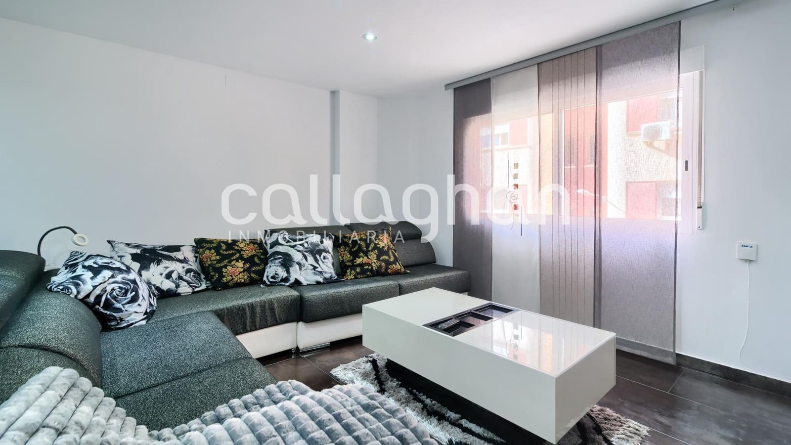 Piso de 3 habitaciones en València ciudad en venta - 280.000 € (Ref: 9674465)