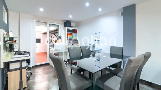 3 sovrum Lägenhet till salu i Torrefiel, Valencia stad - 280 000 € (Ref: 9674465)