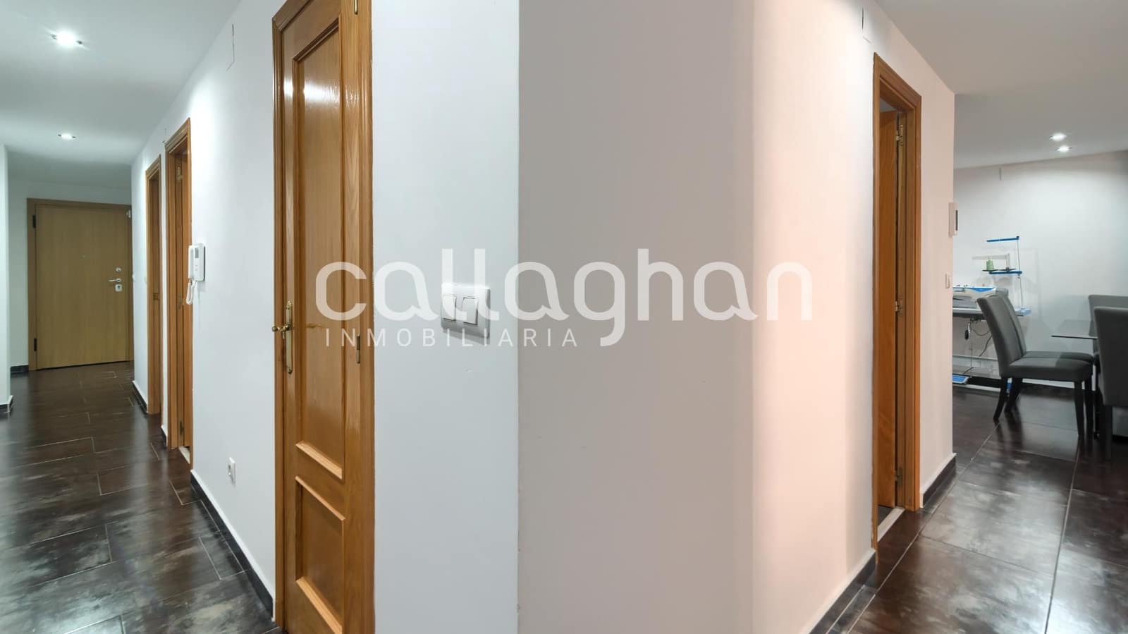 3 bedroom Flat for sale in Valencia city - € 280,000 (Ref: 9674465)