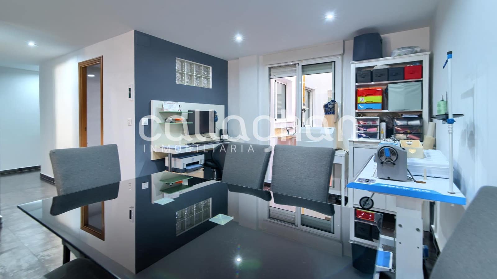 3 bedroom Flat for sale in Valencia city - € 280,000 (Ref: 9674465)