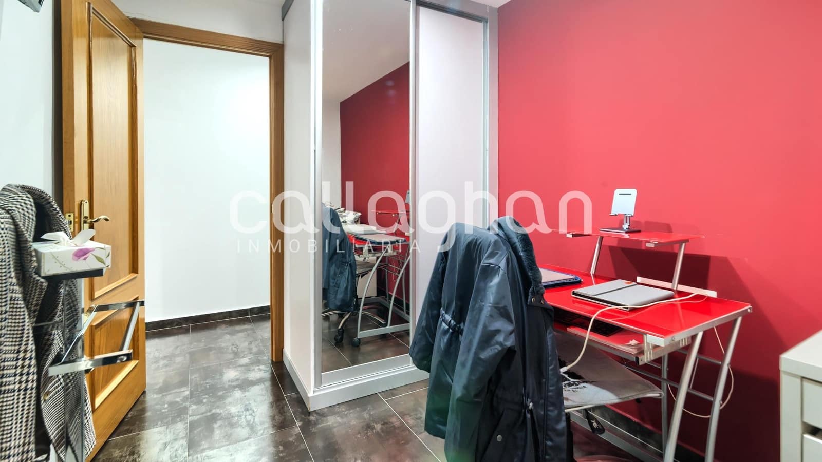 3 bedroom Flat for sale in Valencia city - € 280,000 (Ref: 9674465)