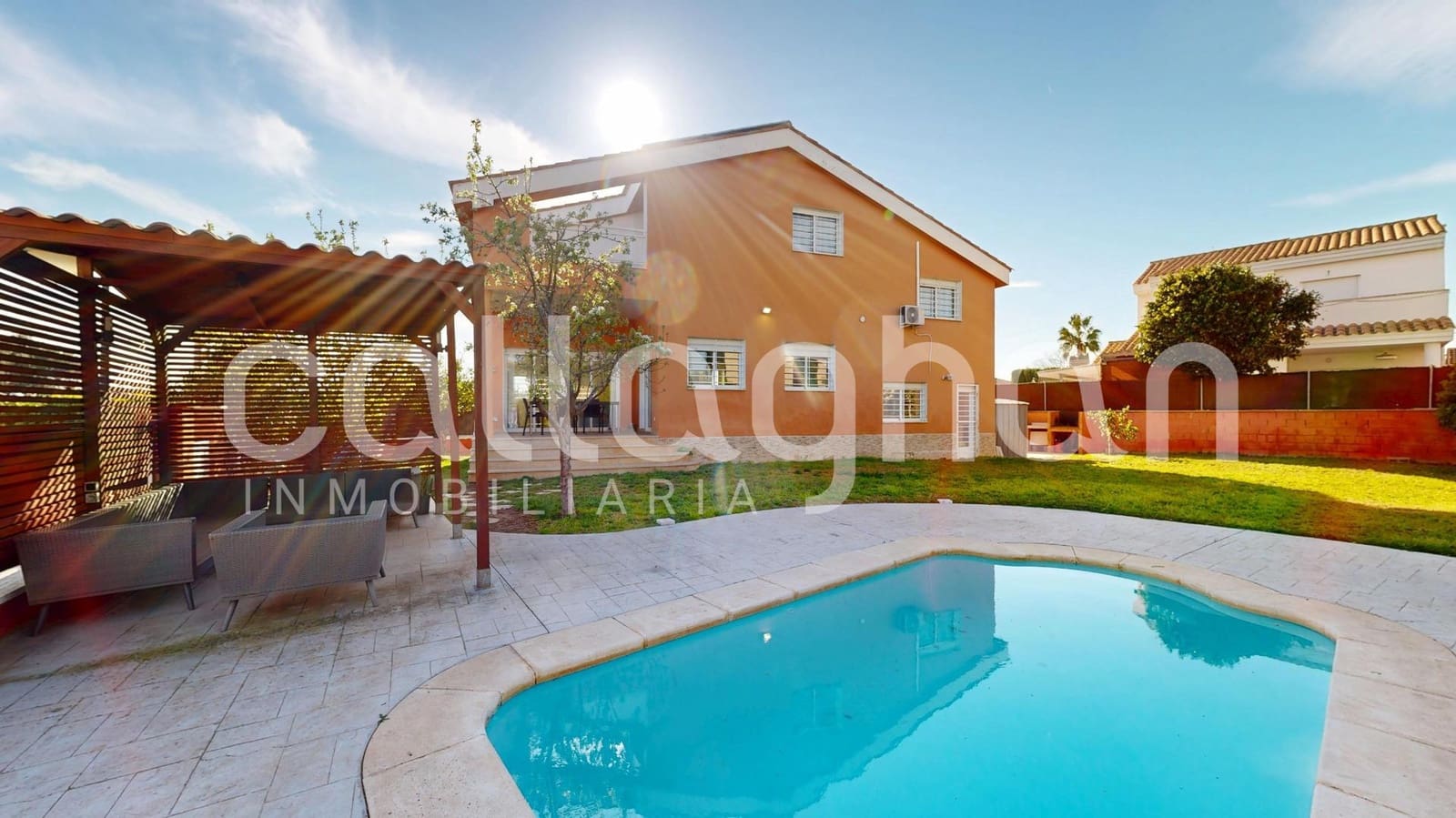 4 soverom Villa til salgs i Lliria med svømmebasseng - € 440 000 (Ref: 9679990)