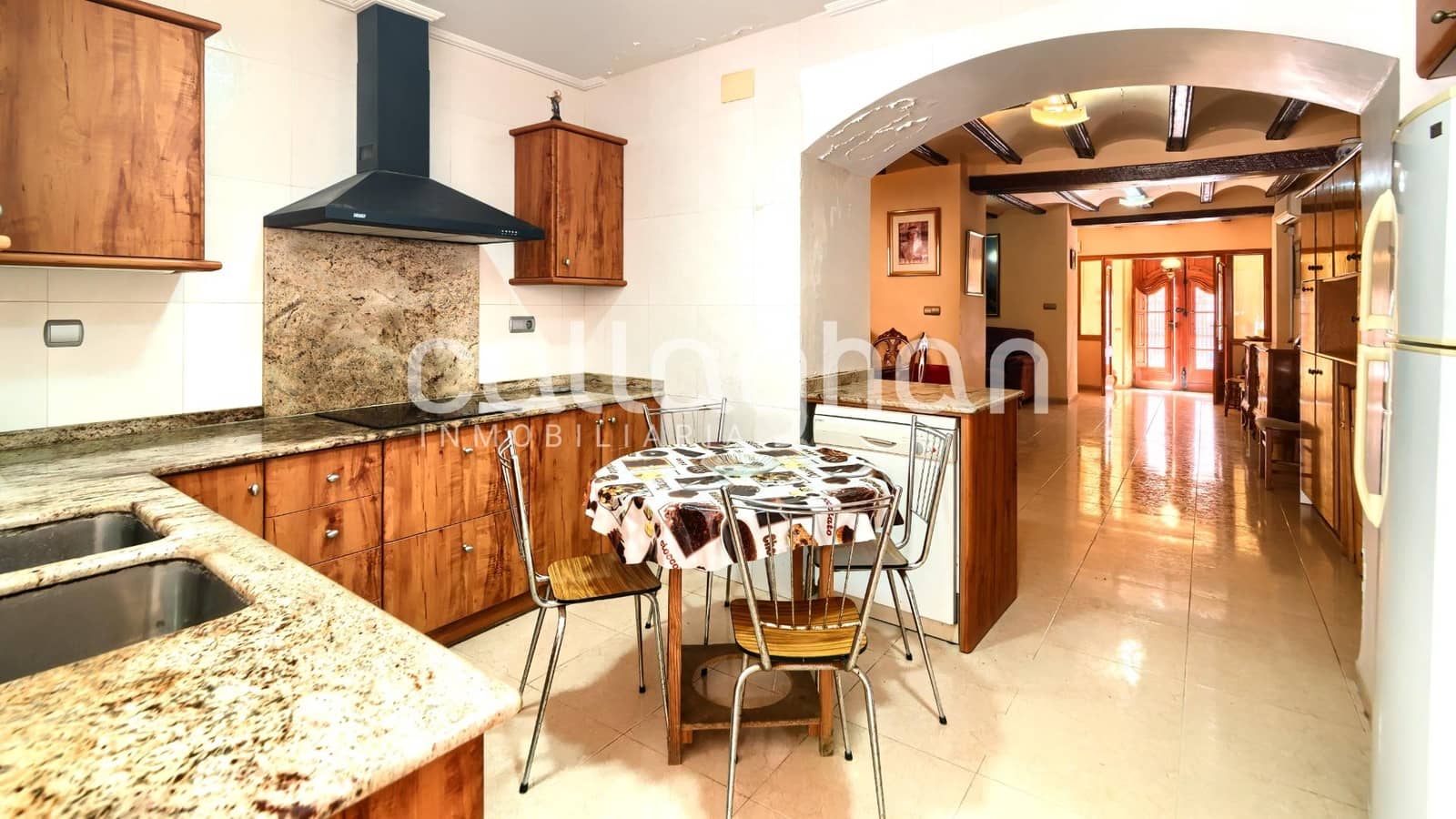 4 chambre Villa/Maison Mitoyenne à vendre à Chilches avec garage - 160 000 € (Ref: 9686760)