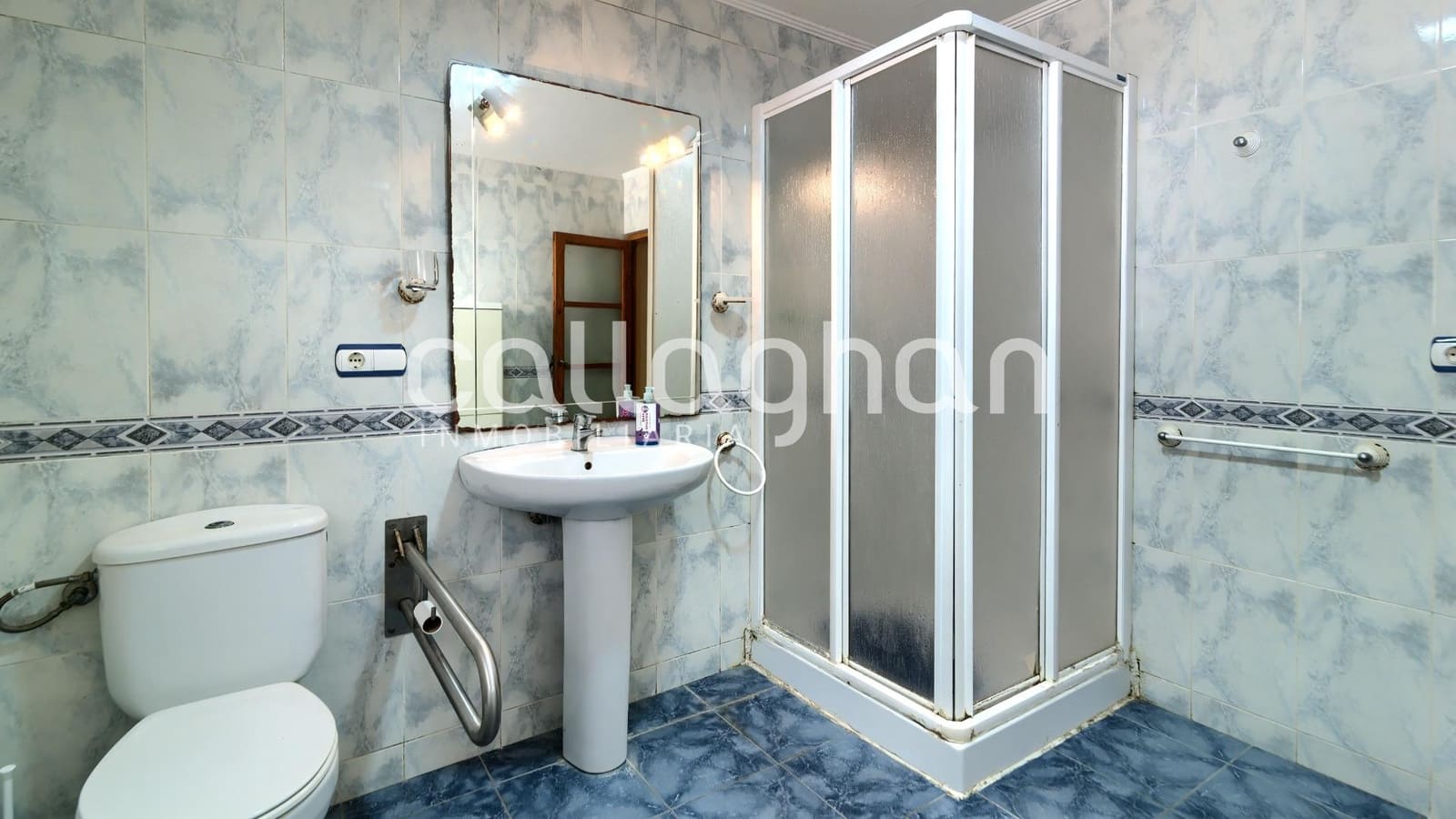 4 chambre Villa/Maison Mitoyenne à vendre à Chilches avec garage - 160 000 € (Ref: 9686760)