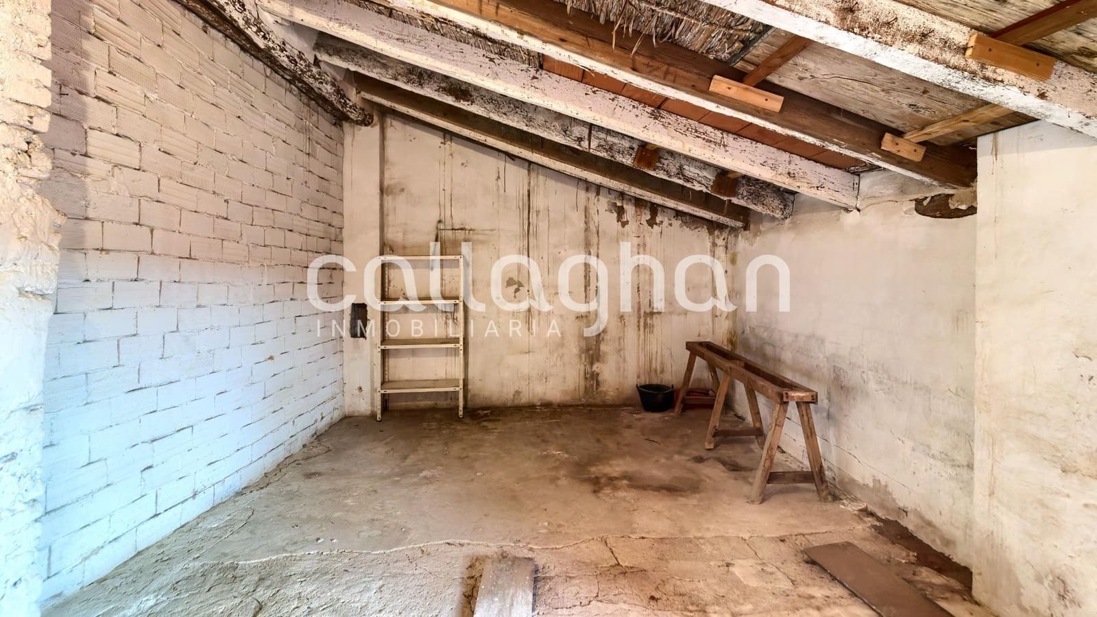 4 chambre Villa/Maison Mitoyenne à vendre à Chilches avec garage - 160 000 € (Ref: 9686760)