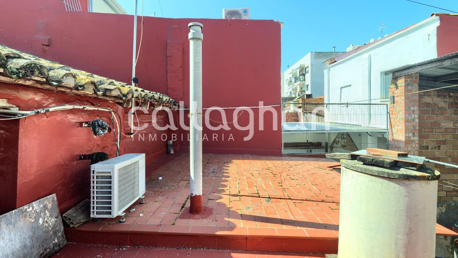 4 chambre Villa/Maison Mitoyenne à vendre à Chilches avec garage - 160 000 € (Ref: 9686760)