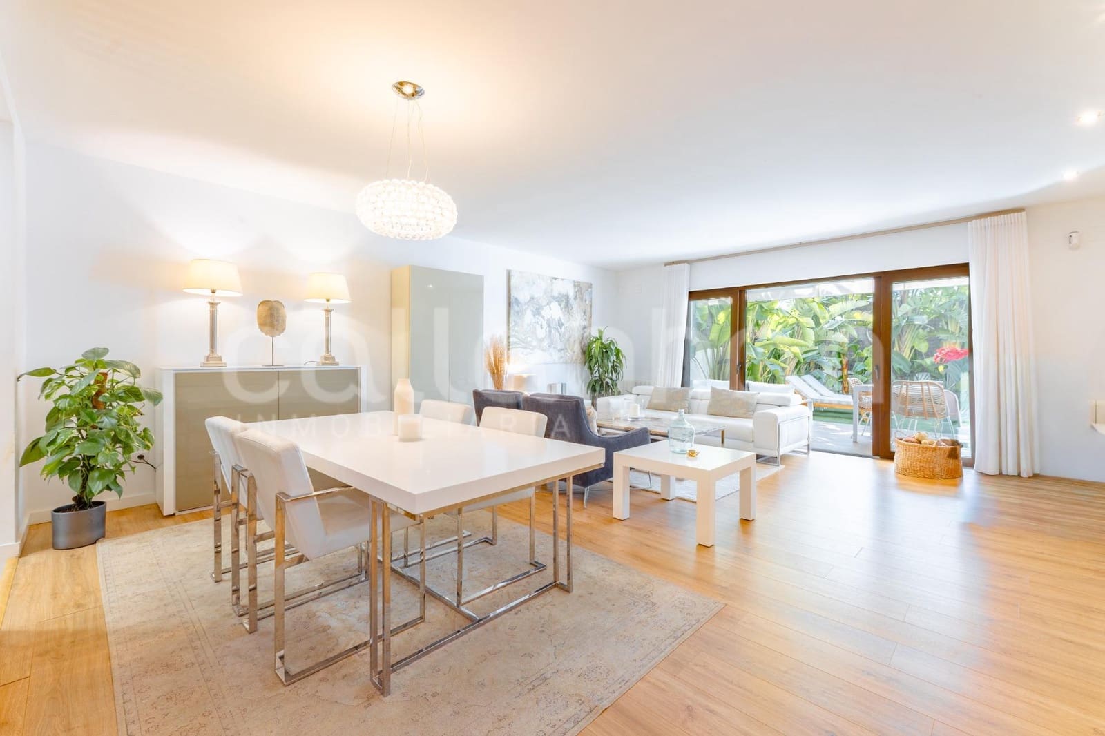 4 chambre Villa/Maison Mitoyenne à vendre à Rocafort avec piscine garage - 840 000 € (Ref: 9686761)