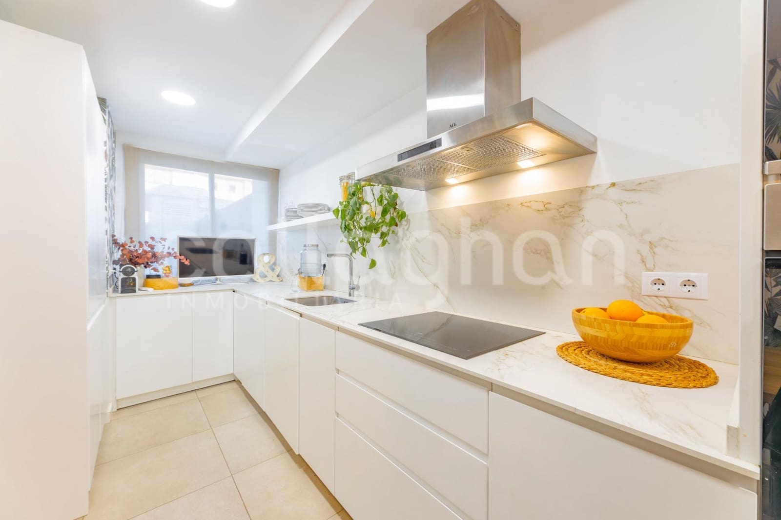 4 chambre Villa/Maison Mitoyenne à vendre à Rocafort avec piscine garage - 840 000 € (Ref: 9686761)