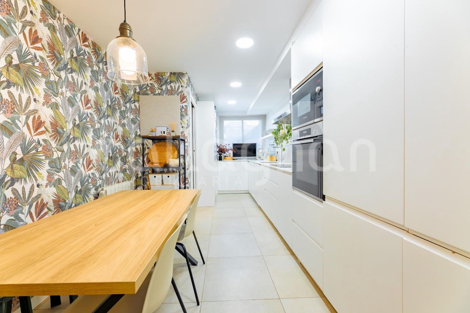 4 chambre Villa/Maison Mitoyenne à vendre à Rocafort avec piscine garage - 840 000 € (Ref: 9686761)