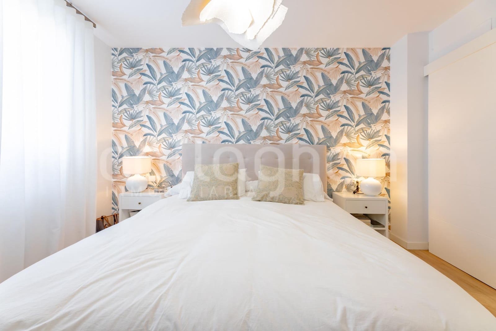 4 chambre Villa/Maison Mitoyenne à vendre à Rocafort avec piscine garage - 840 000 € (Ref: 9686761)