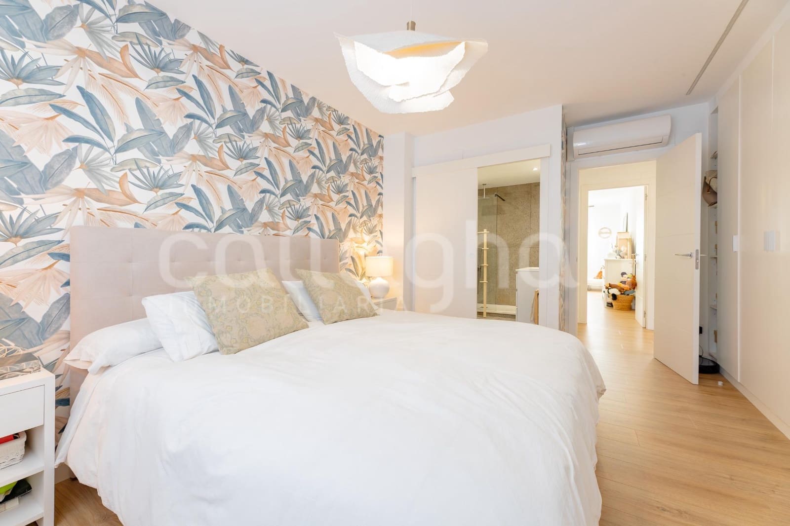 4 chambre Villa/Maison Mitoyenne à vendre à Rocafort avec piscine garage - 840 000 € (Ref: 9686761)