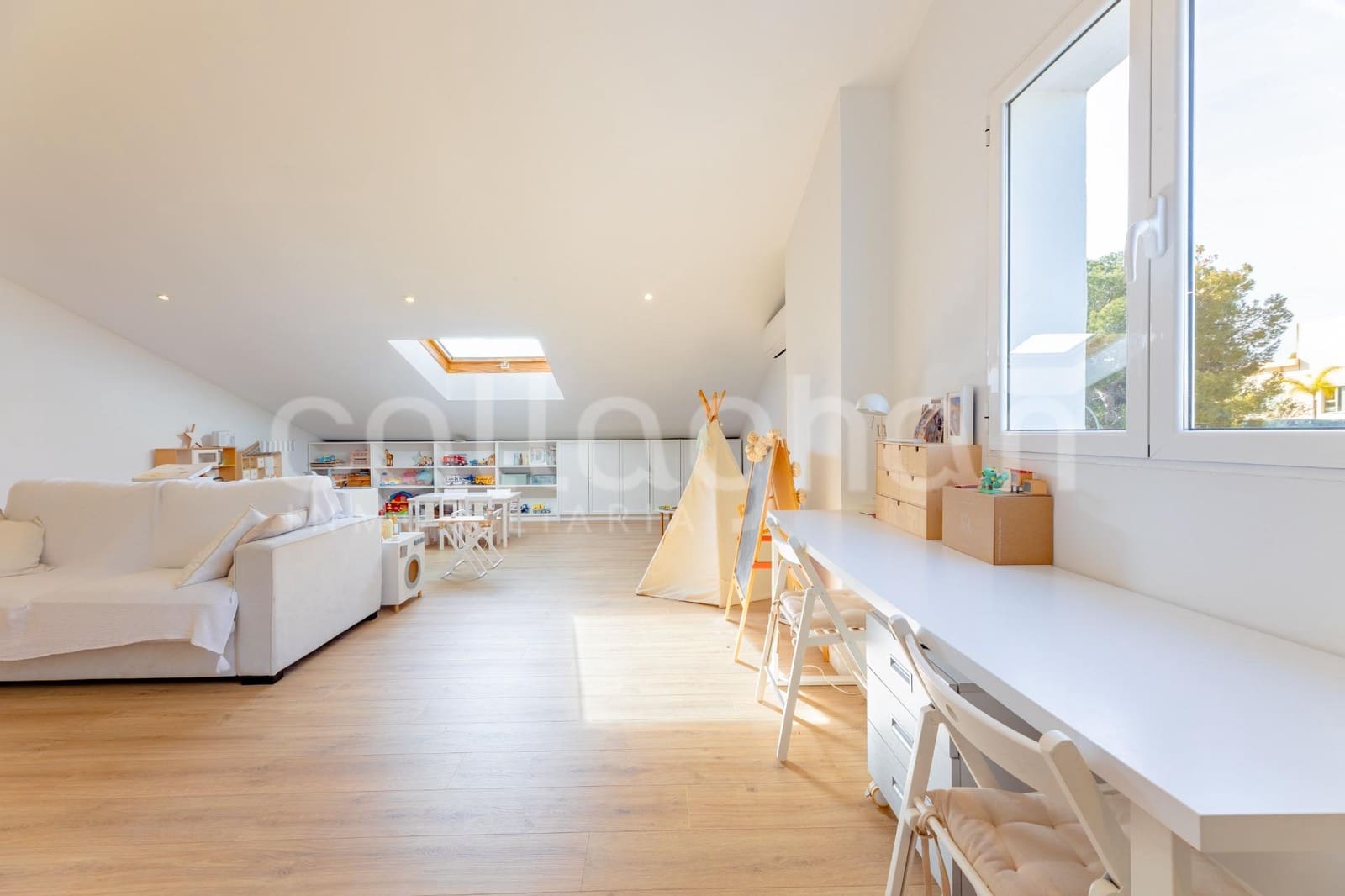 4 chambre Villa/Maison Mitoyenne à vendre à Rocafort avec piscine garage - 840 000 € (Ref: 9686761)