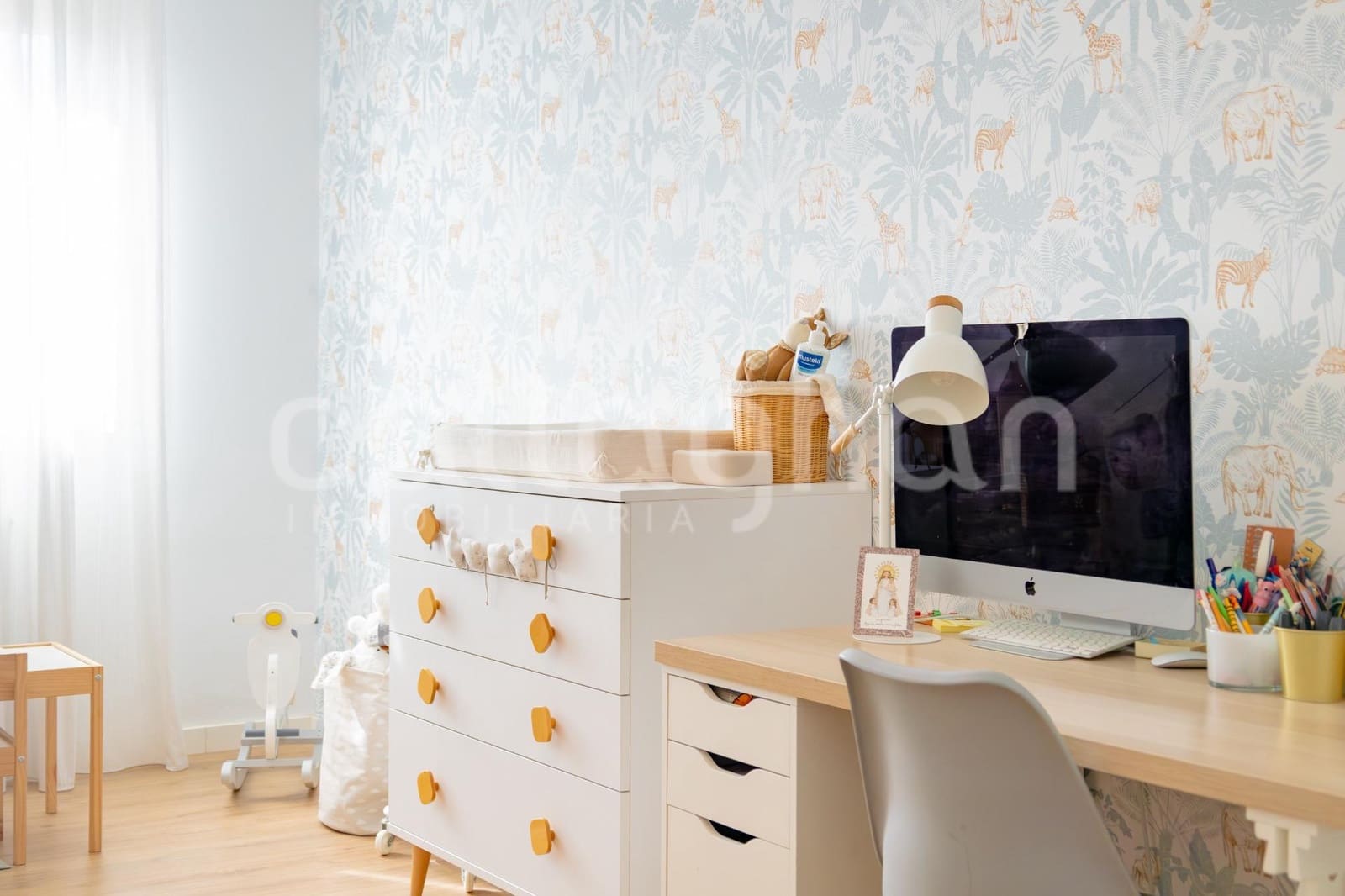 4 chambre Villa/Maison Mitoyenne à vendre à Rocafort avec piscine garage - 840 000 € (Ref: 9686761)