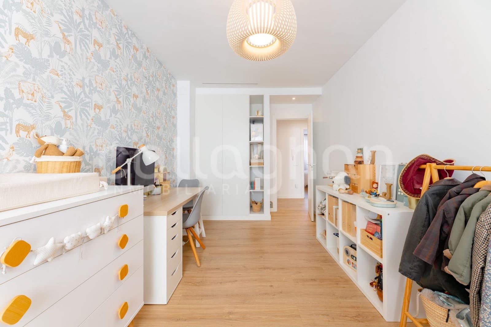 4 chambre Villa/Maison Mitoyenne à vendre à Rocafort avec piscine garage - 840 000 € (Ref: 9686761)