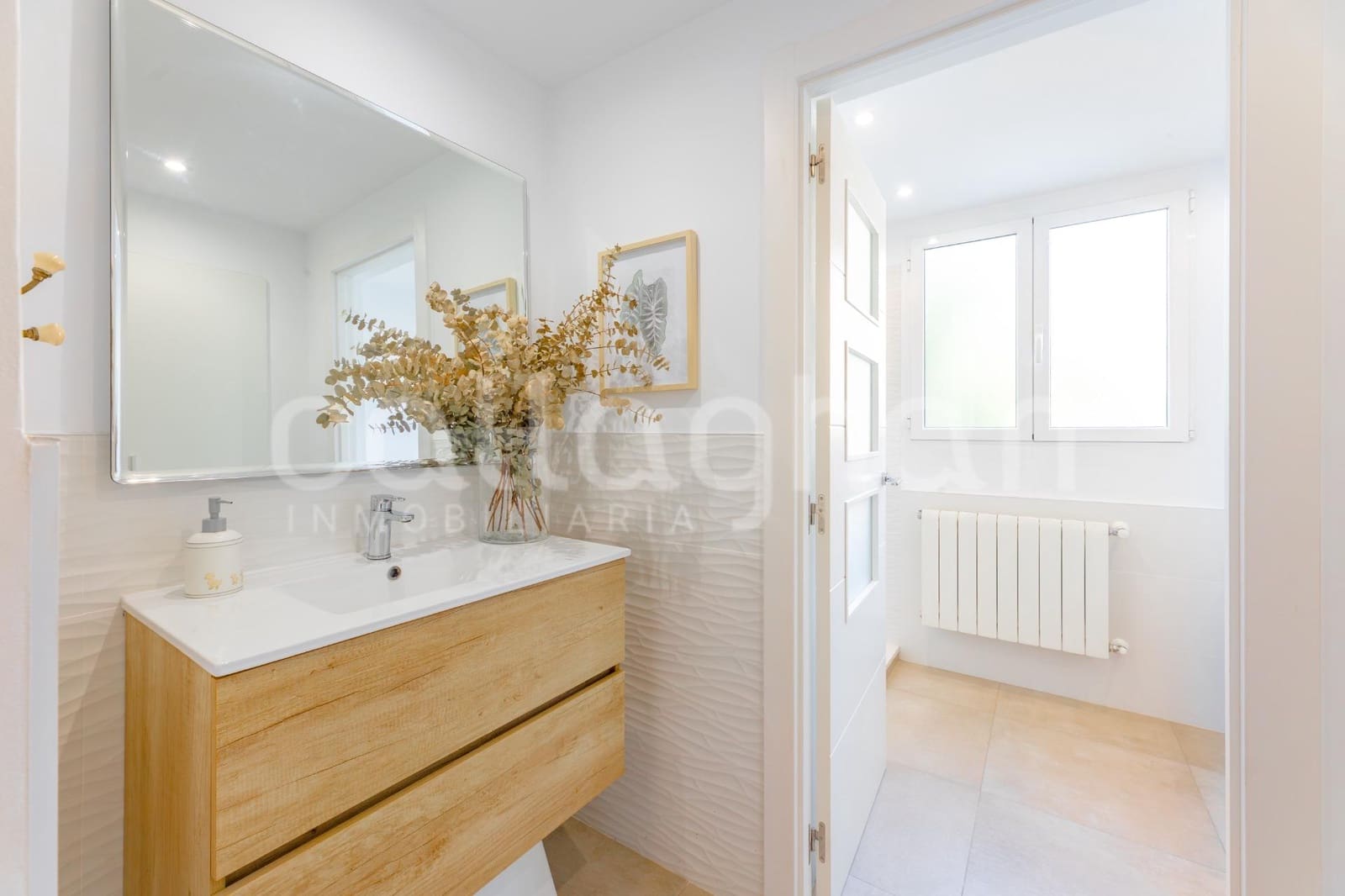 4 chambre Villa/Maison Mitoyenne à vendre à Rocafort avec piscine garage - 840 000 € (Ref: 9686761)