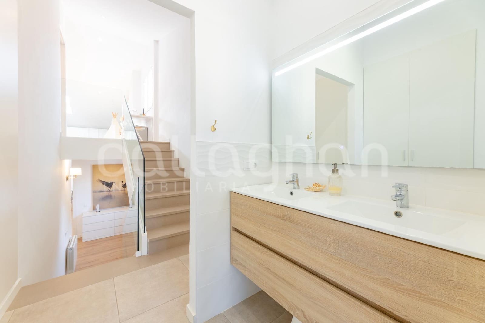 4 chambre Villa/Maison Mitoyenne à vendre à Rocafort avec piscine garage - 840 000 € (Ref: 9686761)