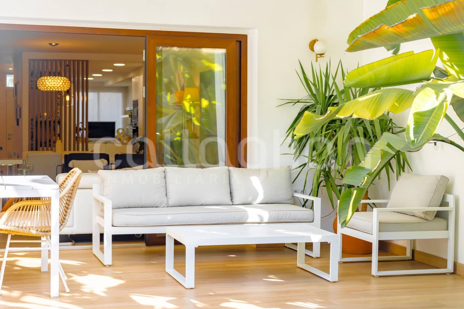 4 chambre Villa/Maison Mitoyenne à vendre à Rocafort avec piscine garage - 840 000 € (Ref: 9686761)