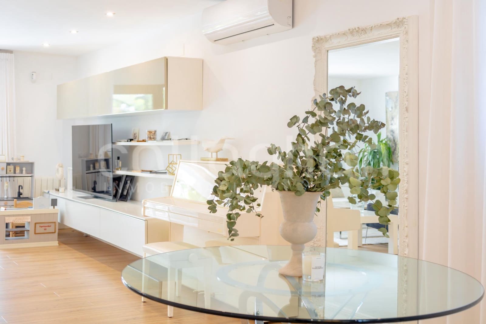 4 chambre Villa/Maison Mitoyenne à vendre à Rocafort avec piscine garage - 840 000 € (Ref: 9686761)