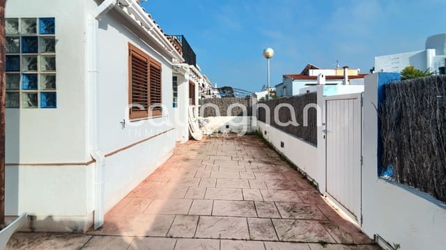 4 makuuhuone Rivitalo myytävänä paikassa Almarda, Sagunto / Sagunt - 400 000 € (Ref: 9690971)