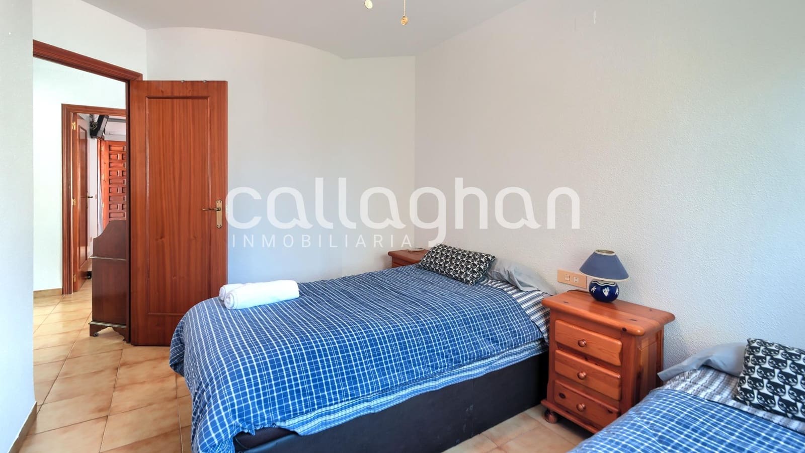 Adosado de 4 habitaciones en Almarda en venta - 400.000 € (Ref: 9690971)