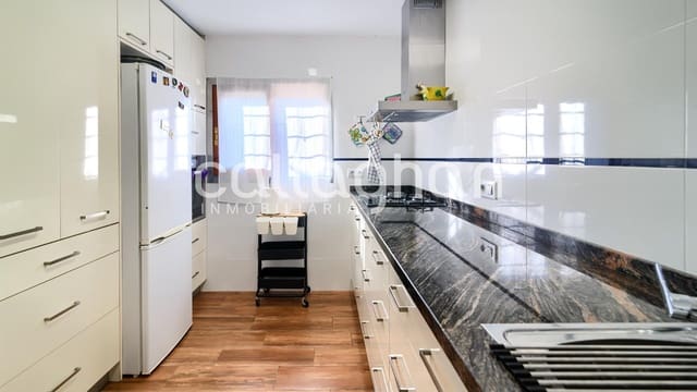 4 sovrum Radhus till salu i Almarda, Sagunto / Sagunt - 375 000 € (Ref: 9690971)