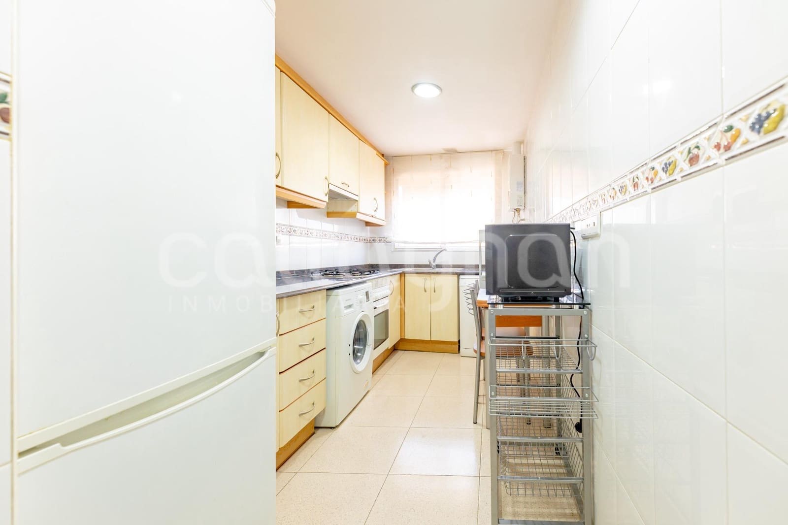 3 bedroom Flat for rent in Valencia city - € 1,300 (Ref: 9690972)