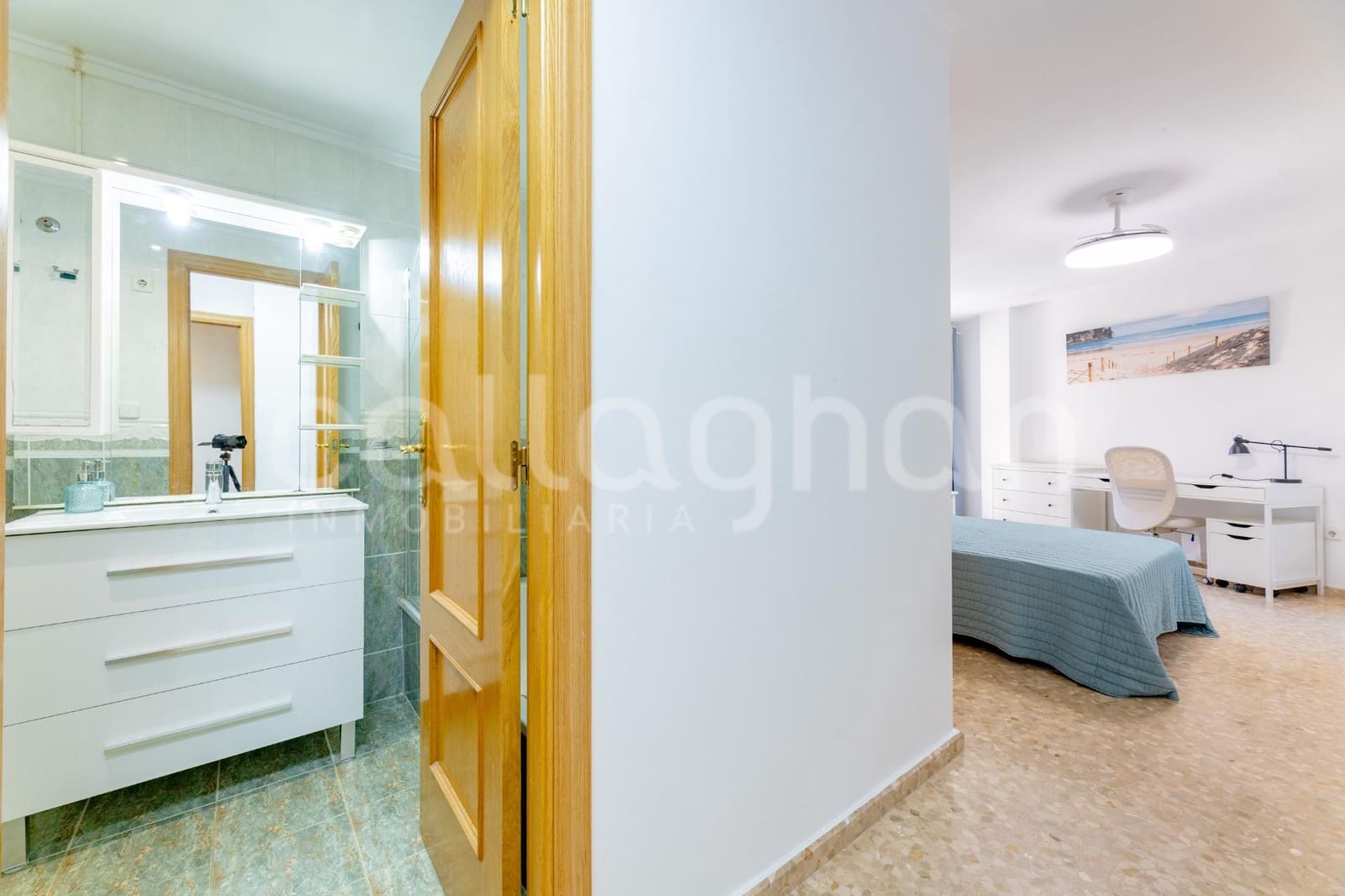 3 bedroom Flat for rent in Valencia city - € 1,300 (Ref: 9690972)