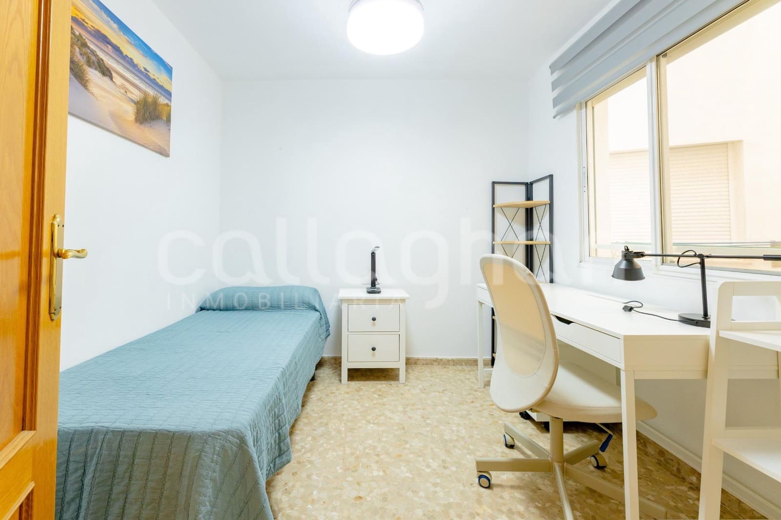 3 bedroom Flat for rent in Valencia city - € 1,300 (Ref: 9690972)