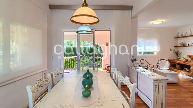 4 soveværelse Villa til salg i Picassent med swimmingpool garage - € 400.000 (Ref: 9696293)