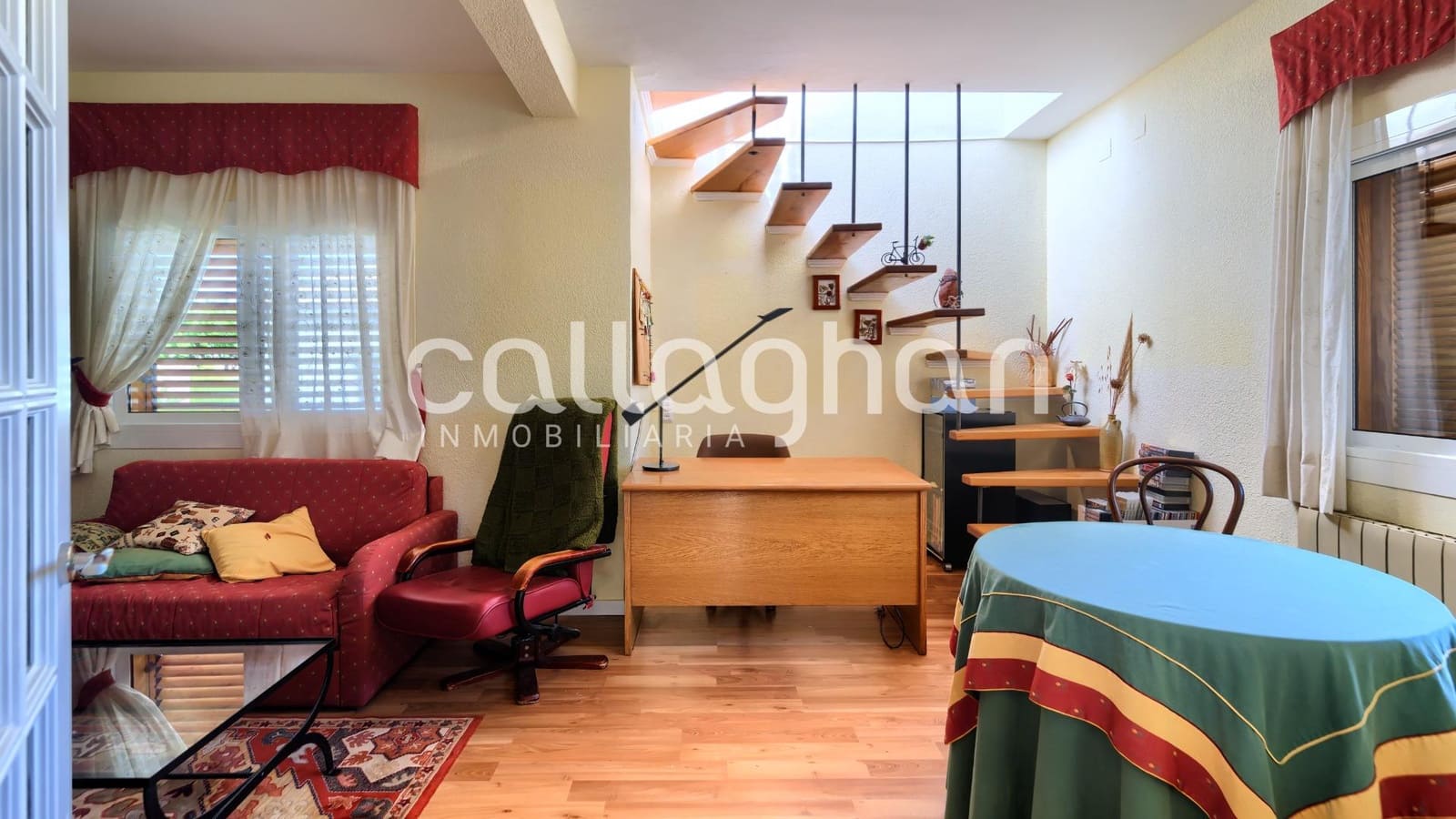 4 bedroom Villa for sale in Picassent with pool garage - € 400,000 (Ref: 9696293)