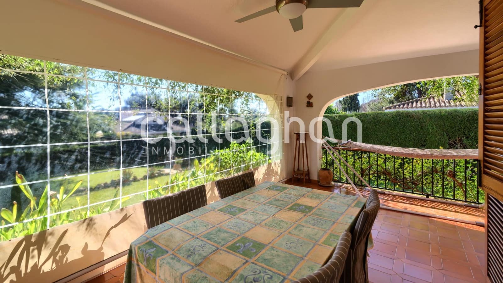 4 bedroom Villa for sale in Picassent with pool garage - € 400,000 (Ref: 9696293)