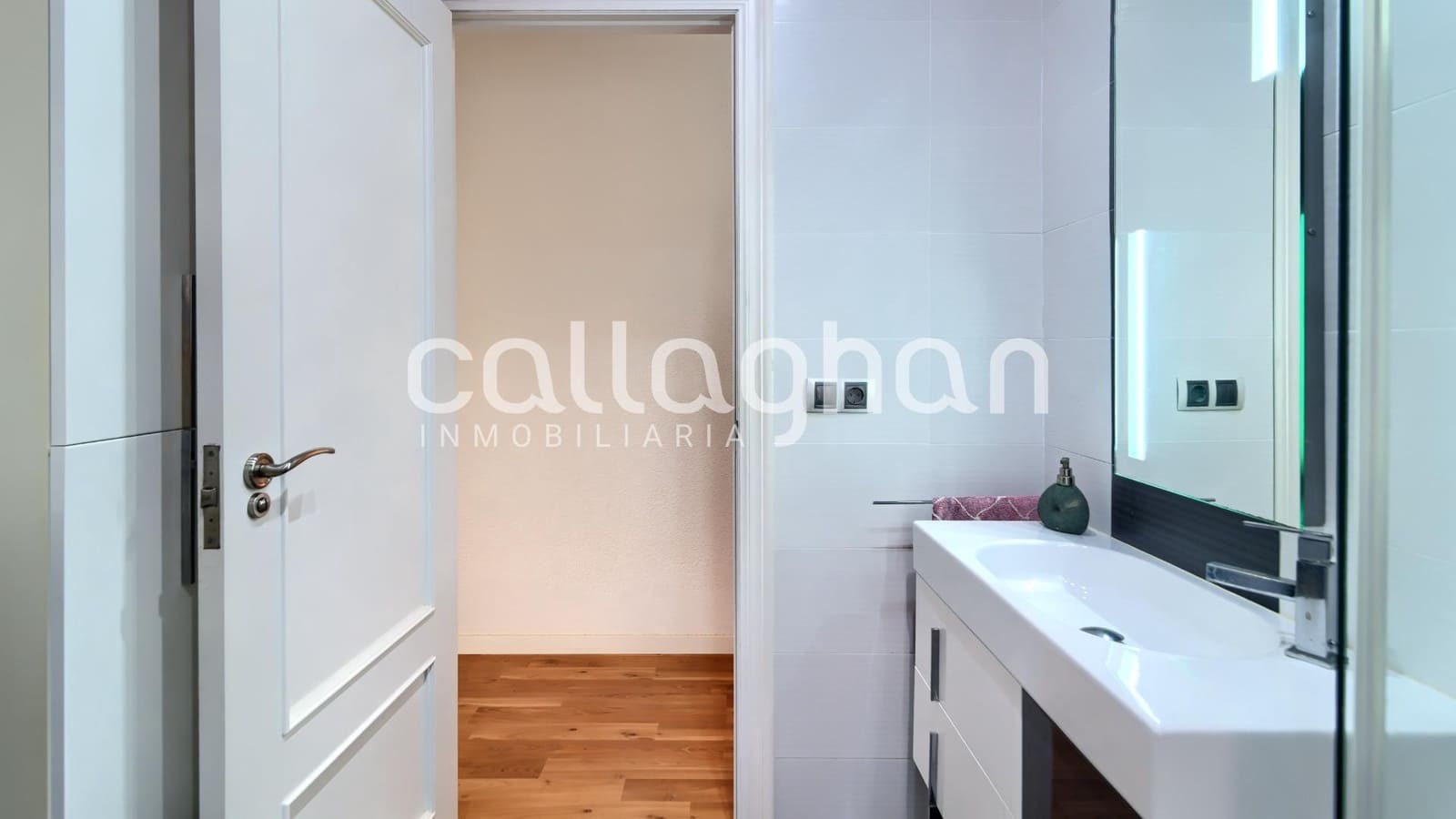 4 bedroom Villa for sale in Picassent with pool garage - € 400,000 (Ref: 9696293)