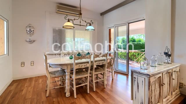 4 Zimmer Villa zu verkaufen in Picassent mit Pool Garage - 400.000 € (Ref: 9696293)