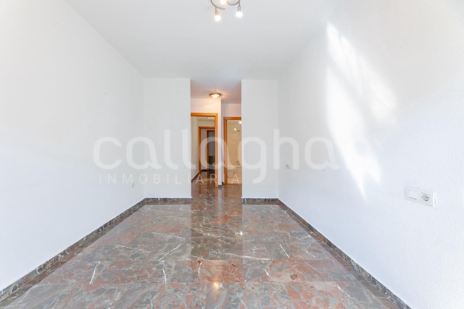 4 sypialnia Mieszkanie na sprzedaż w Miasto Walencja - 340 000 € (Ref: 9712174)