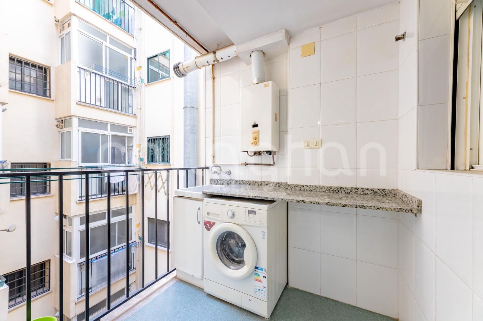 4 sypialnia Mieszkanie na sprzedaż w Miasto Walencja - 340 000 € (Ref: 9712174)