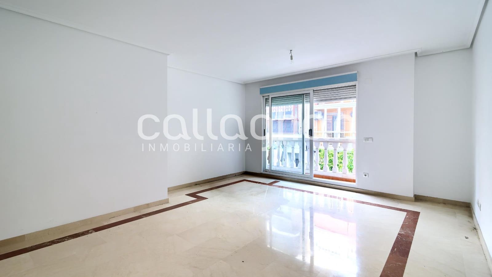 Piso de 5 habitaciones en Paterna en venta con garaje - 380.000 € (Ref: 9720190)