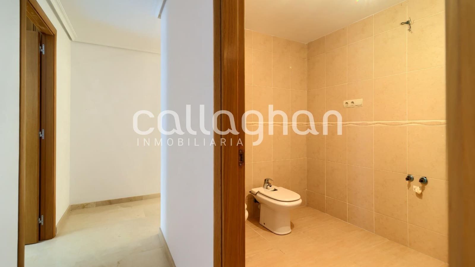 Piso de 5 habitaciones en Paterna en venta con garaje - 380.000 € (Ref: 9720190)