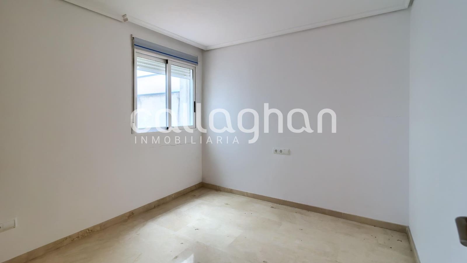 Piso de 5 habitaciones en Paterna en venta con garaje - 380.000 € (Ref: 9720190)