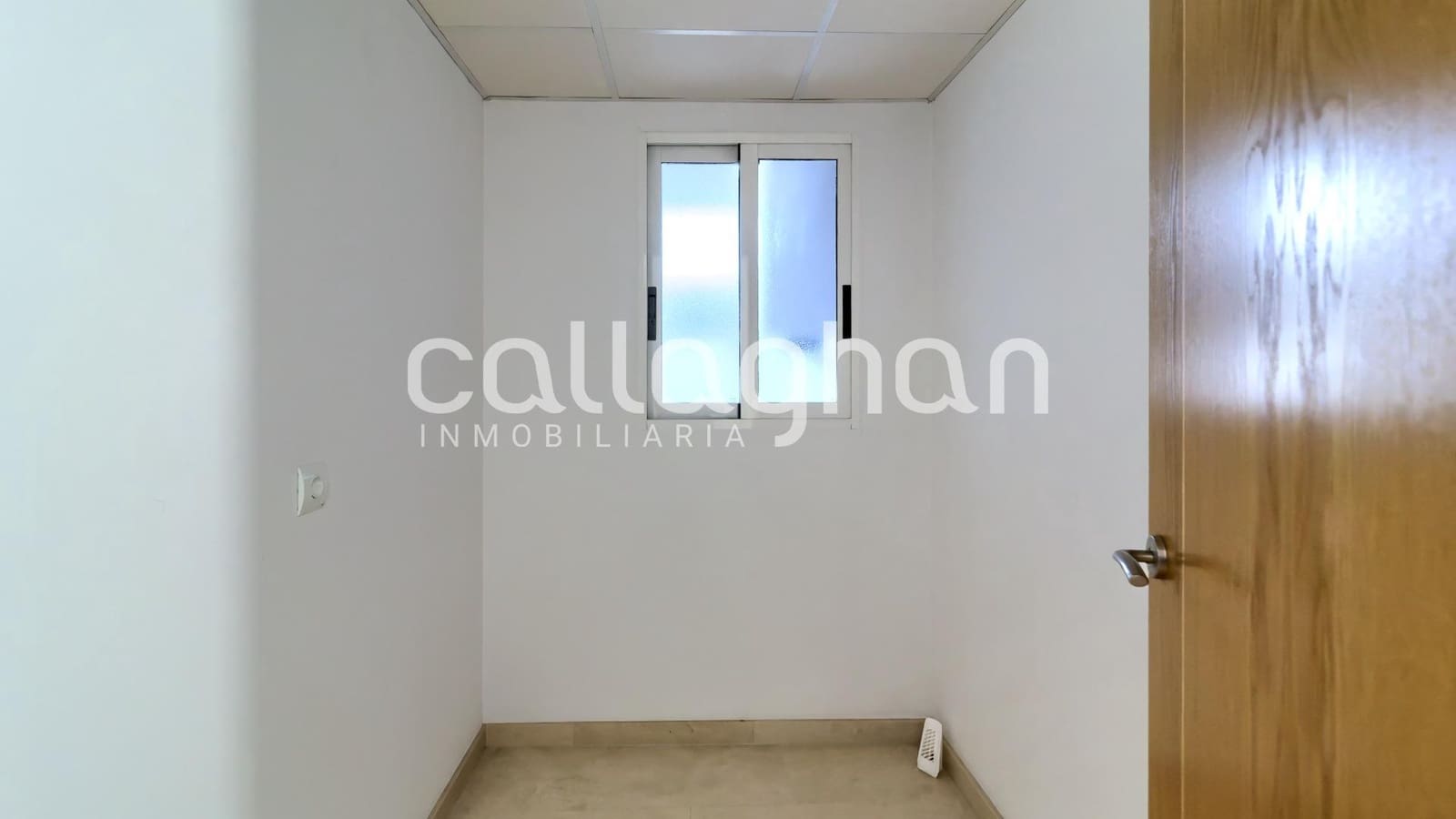Piso de 5 habitaciones en Paterna en venta con garaje - 380.000 € (Ref: 9720190)