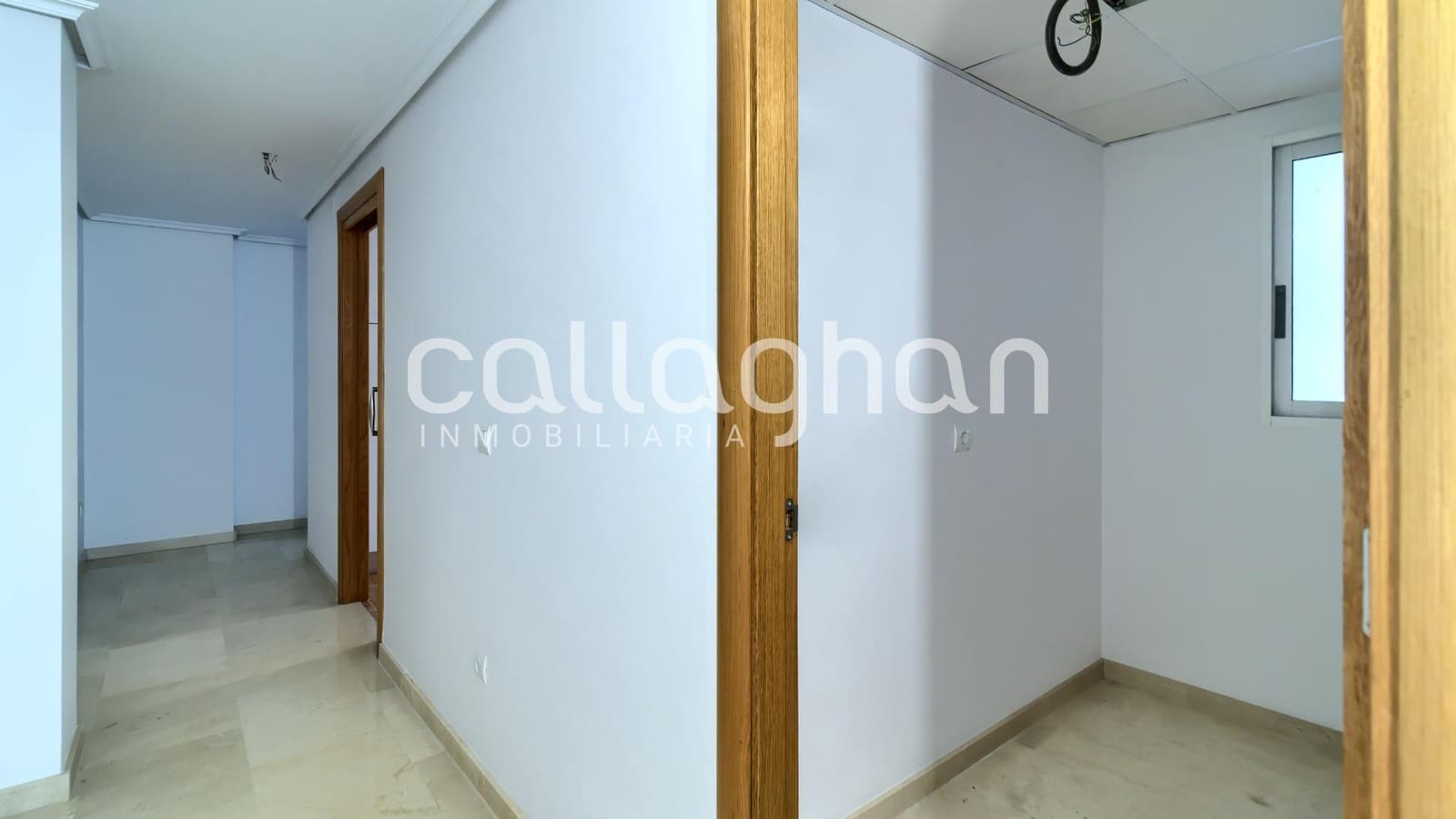 Piso de 5 habitaciones en Paterna en venta con garaje - 380.000 € (Ref: 9720190)