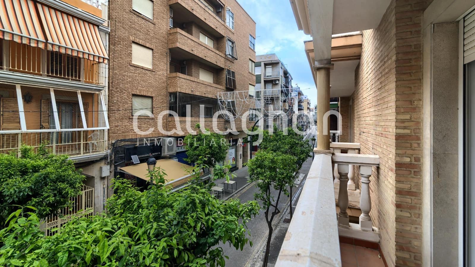 Piso de 5 habitaciones en Paterna en venta con garaje - 380.000 € (Ref: 9720190)