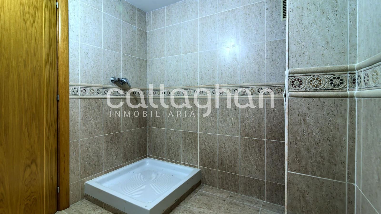 Piso de 5 habitaciones en Paterna en venta con garaje - 380.000 € (Ref: 9720190)