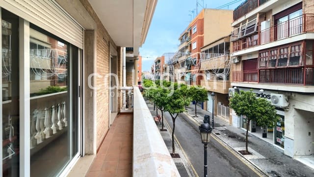 Piso de 5 habitaciones en Paterna en venta con garaje - 380.000 € (Ref: 9720190)