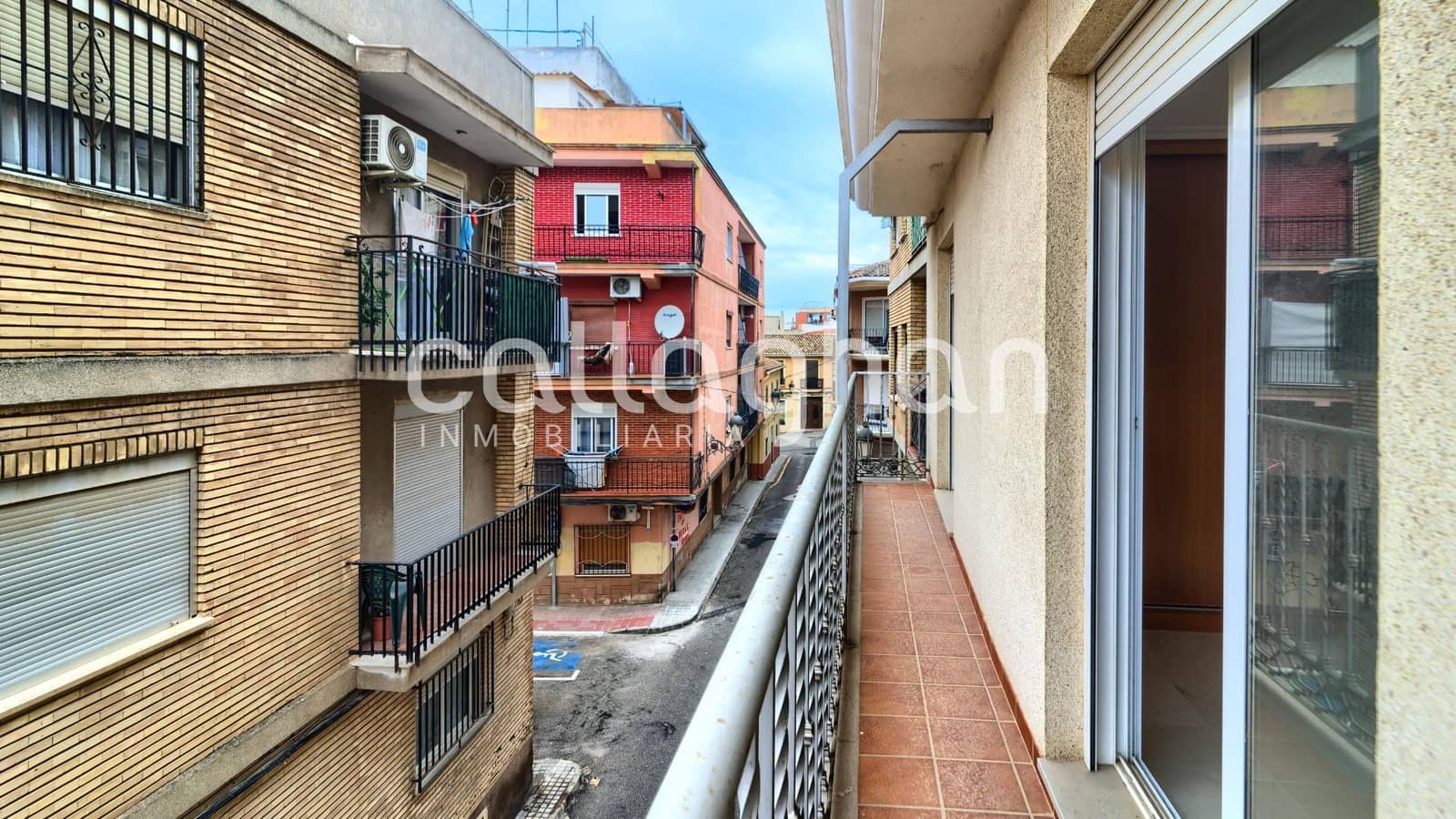 Piso de 5 habitaciones en Paterna en venta con garaje - 380.000 € (Ref: 9720190)