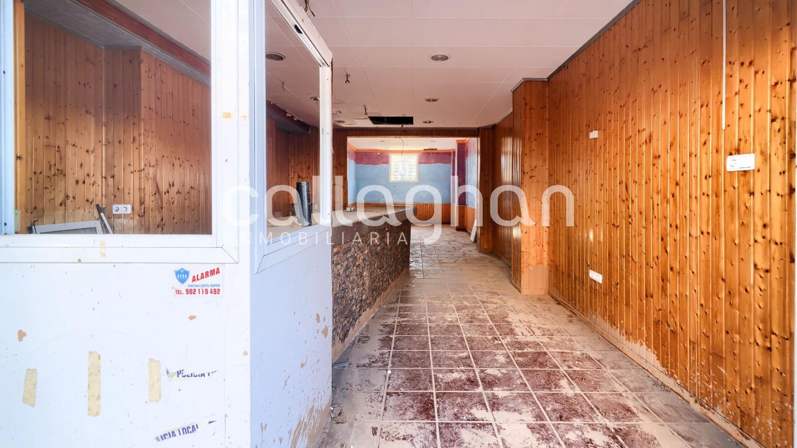 Commercial for sale in Chiva - € 85,000 (Ref: 9720191)