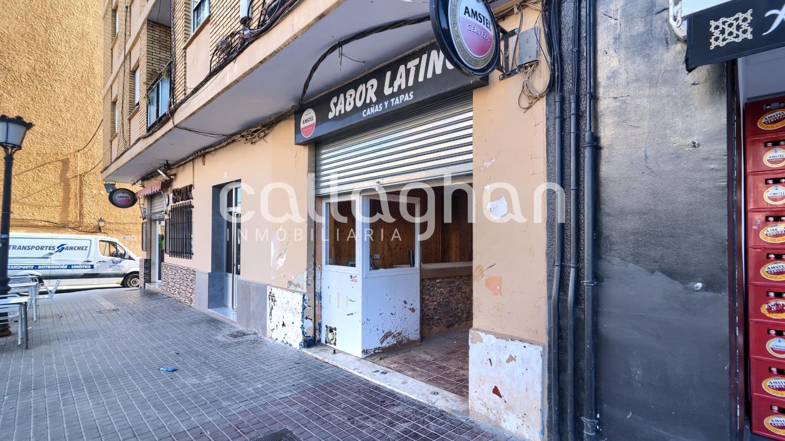 Commercial for sale in Chiva - € 85,000 (Ref: 9720191)