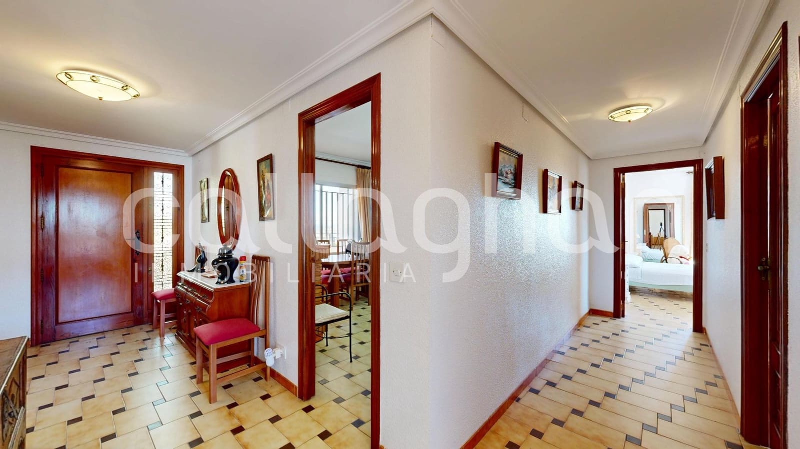 8 bedroom Villa for sale in Chiva with pool garage - € 535,000 (Ref: 9726829)