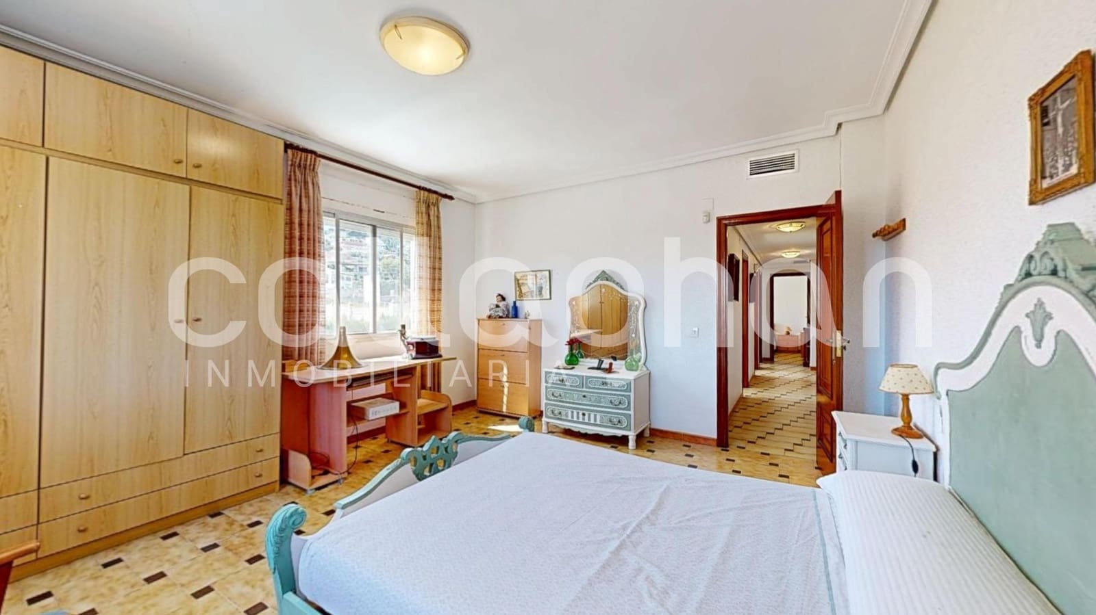 8 bedroom Villa for sale in Chiva with pool garage - € 535,000 (Ref: 9726829)